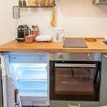 Palazzo Dama - Live Like A Local In Vecchia Apartmán