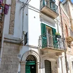 Palazzo Dama - Live Like A Local In Vecchia Apartmán