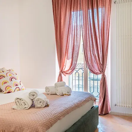 Apartment Palazzo Dama - Live Like A Local In Vecchia Bari