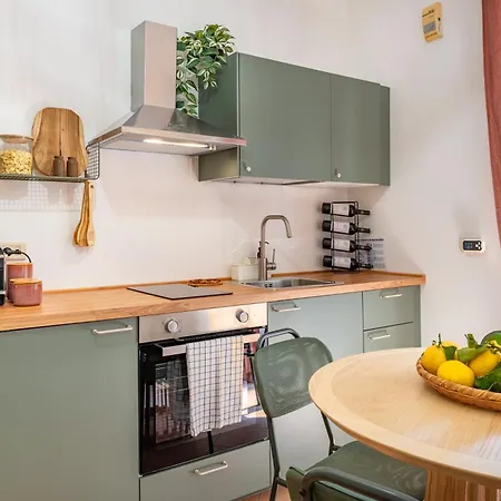 Palazzo Dama - Live Like A Local In Vecchia 巴里